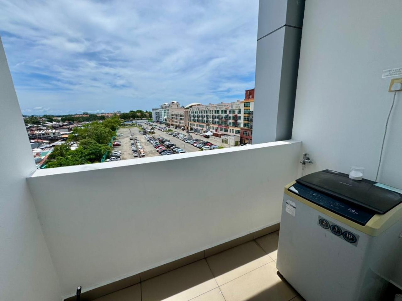 Sa Sutera Avenue Homestay Opposite Imago Kk Кота Кинабалу Екстериор снимка